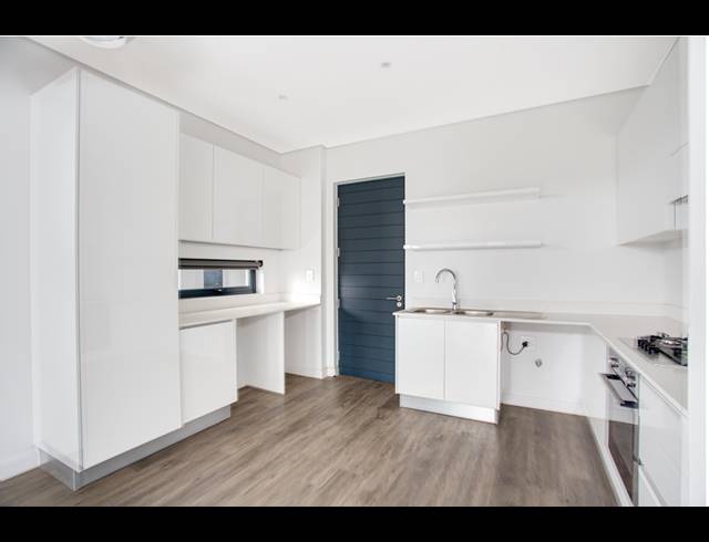 2 BEDROOM APARTMENT FOR SALE IN STEYN CITY